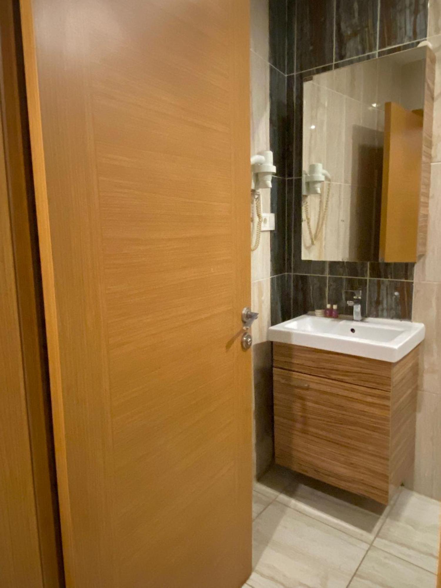 Riverland Suites Apart Hotel İstanbul Dış mekan fotoğraf